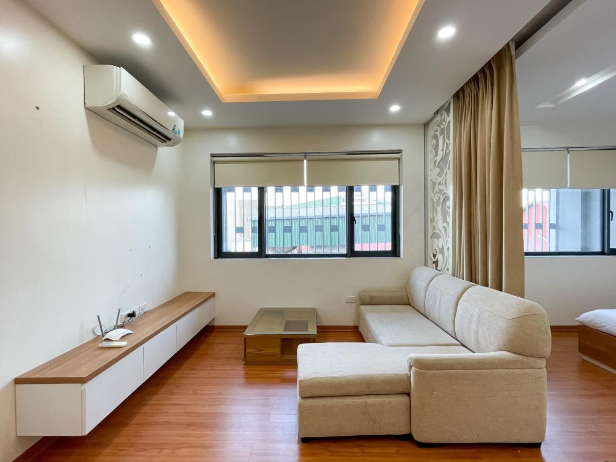 Nine Housing 92 Dao Tan 3* Hà Nội